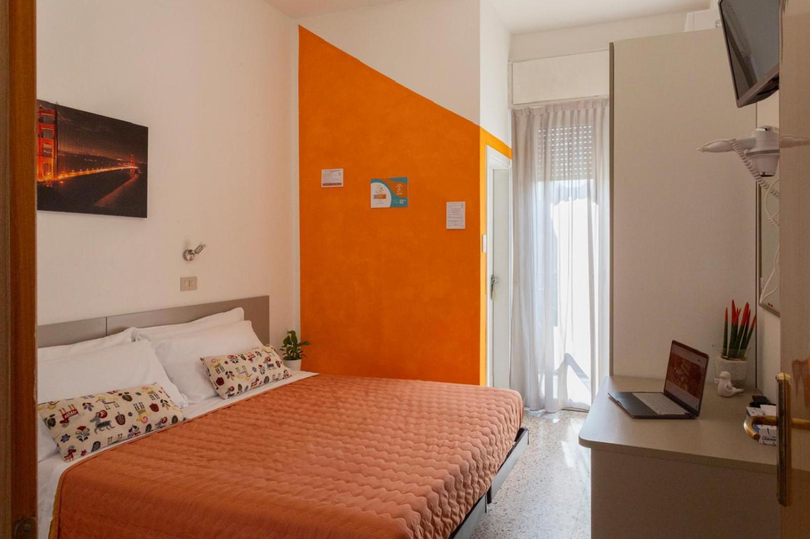 Hotel A Casa Nostra Rimini Exteriör bild