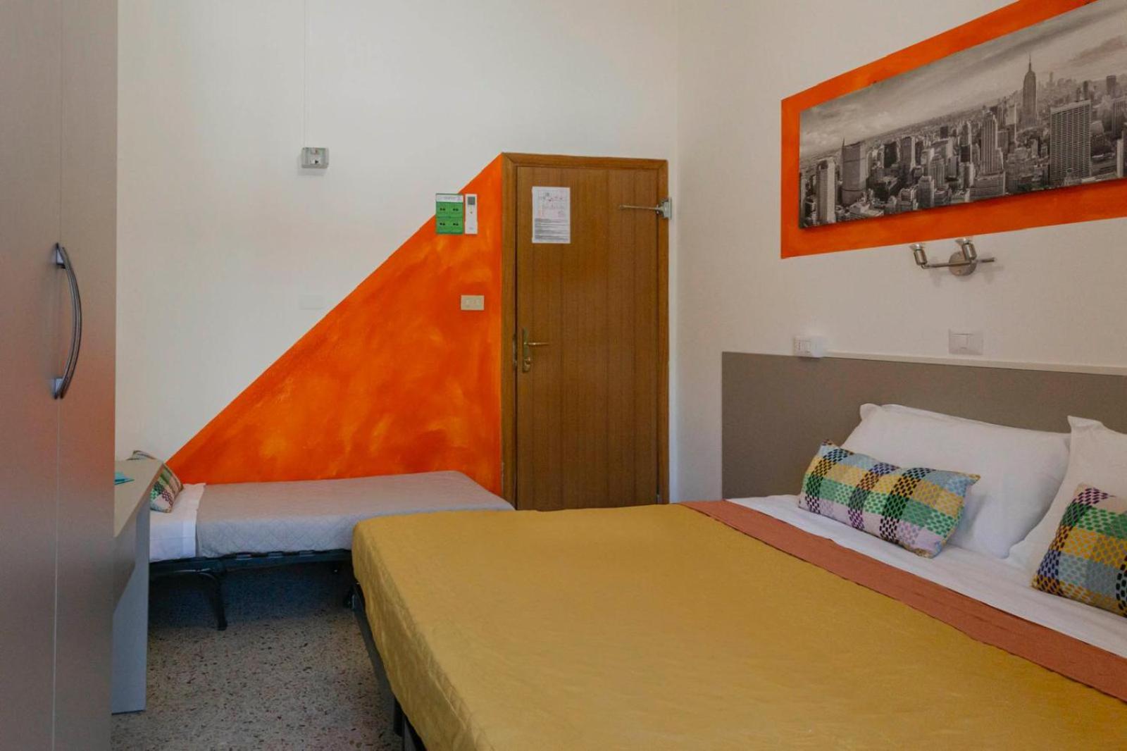 Hotel A Casa Nostra Rimini Exteriör bild