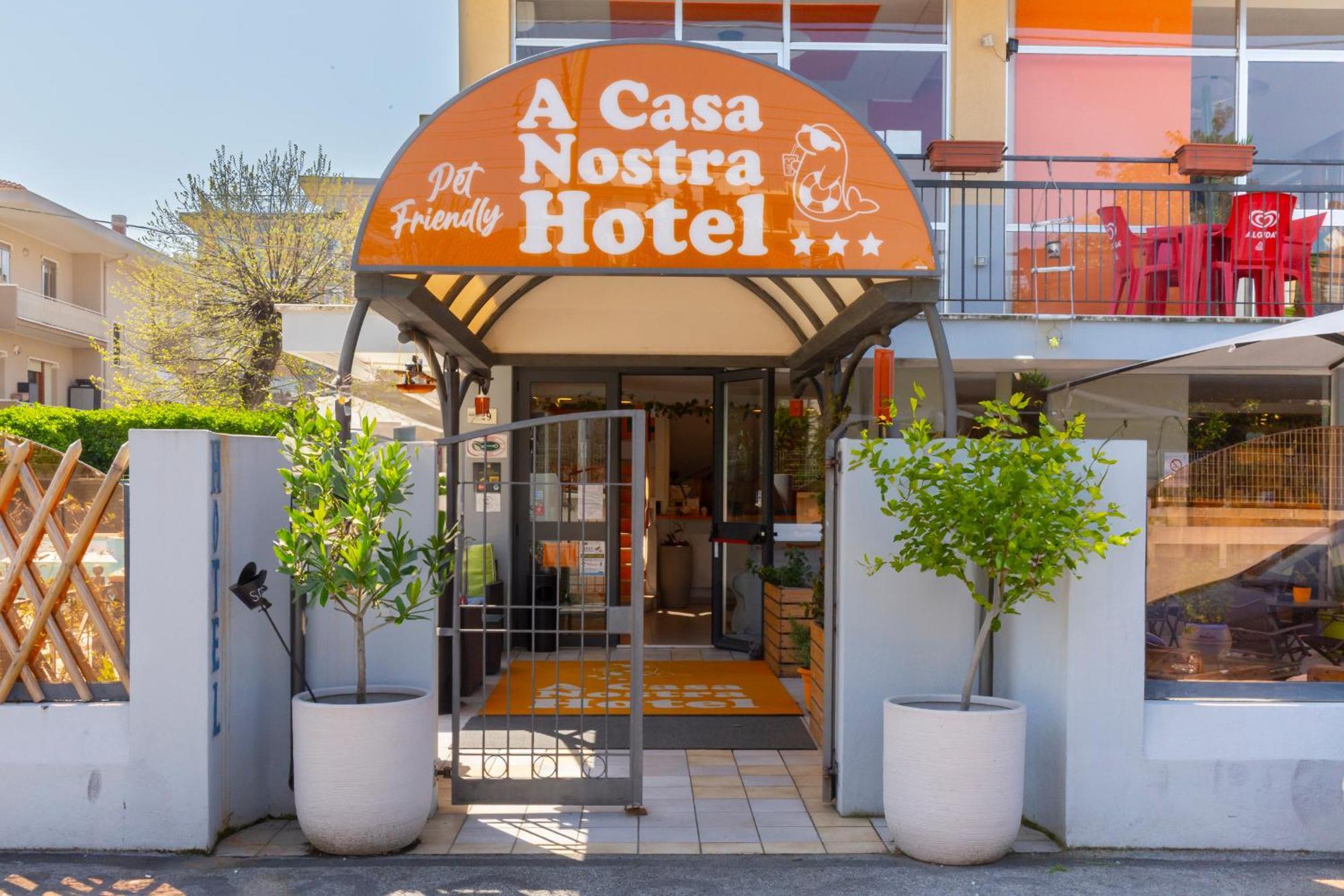 Hotel A Casa Nostra Rimini Exteriör bild